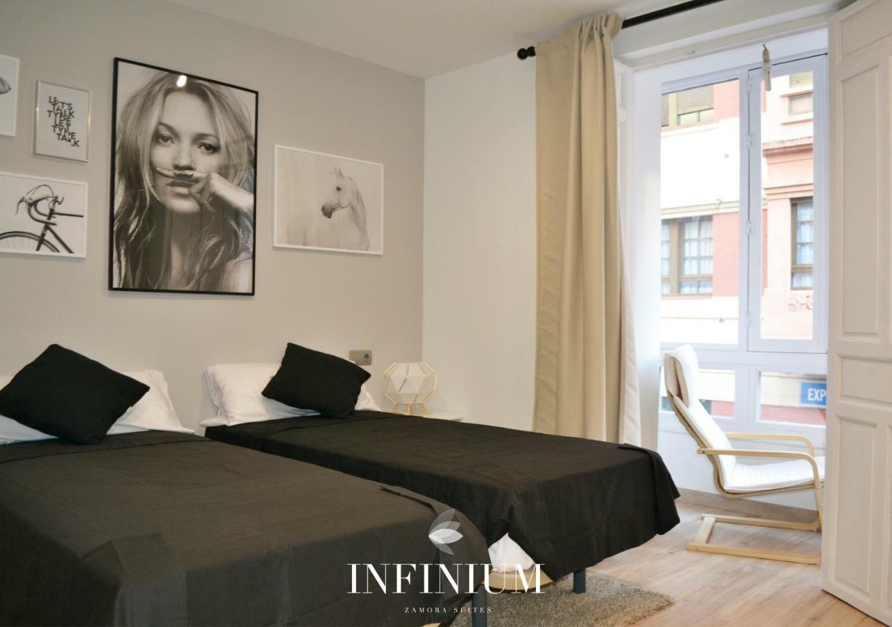 Infinium Zamora Suites Luaran gambar