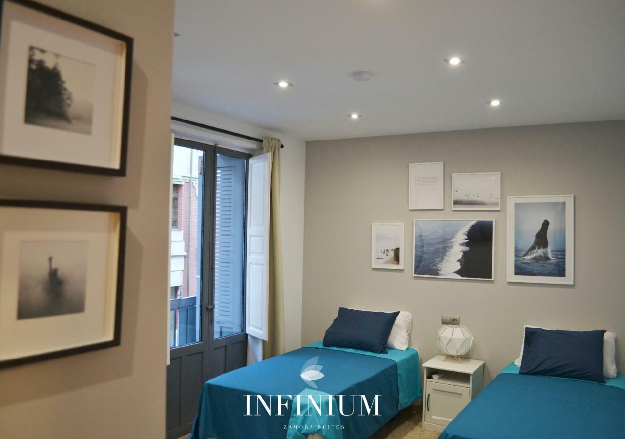 Infinium Zamora Suites Luaran gambar