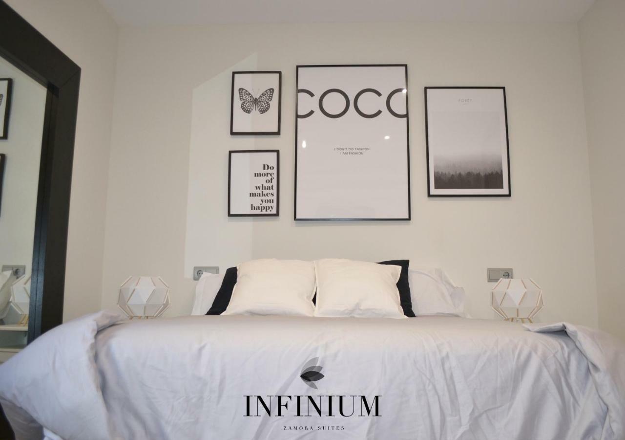 Infinium Zamora Suites Luaran gambar